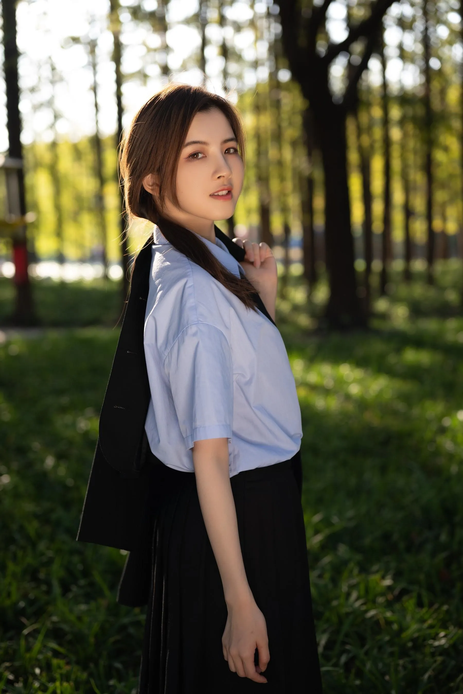 [艺图语] 2022.06.21 秋日乐章 Dtifa丁小妮 [23P]插图1